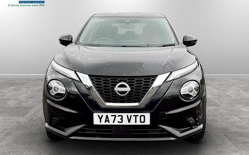 Used Nissan Juke Acenta 114 HP (83 kW) 2023 Pearl black SUV