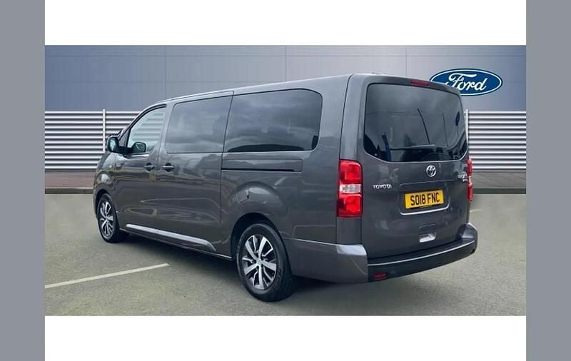 Used Toyota Proace Verso 150 HP (110 kW) 2018 Grey Estate