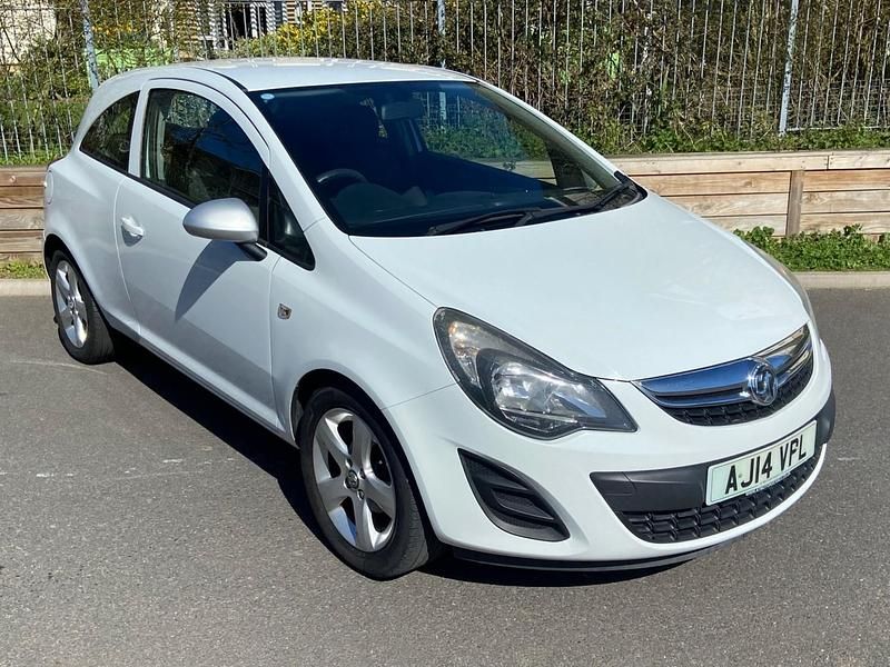 Used Vauxhall Corsa 2014 White Hatchback