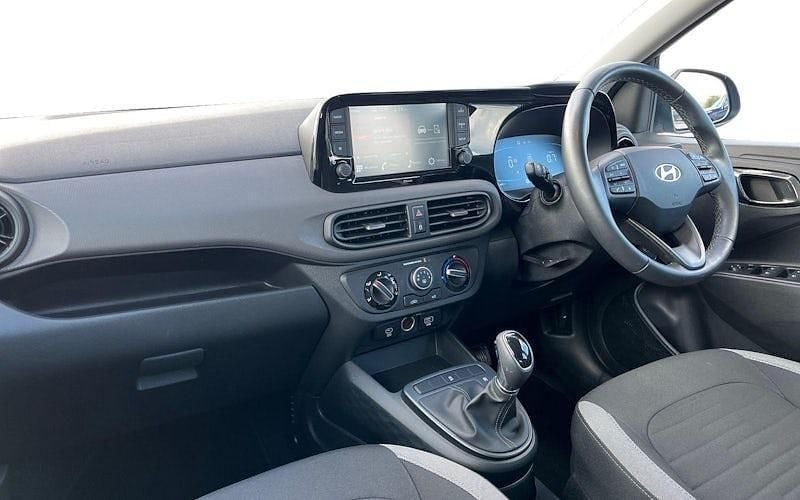 Used Hyundai i10 Advanced 67 HP (49 kW) 2024 Hatchback