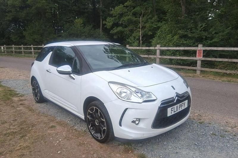 White Used 2011 Citroën DS3 Hatchback | £1,850 (Good price) - Image 1/1