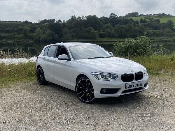 White Used 2018 BMW 116 Hatchback | £9,750 (Fair price) - Image 1/4