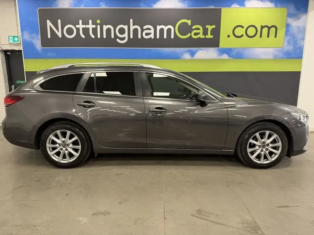 Usado Mazda 6 145 HP (106 kW) 2017 Cinzento Carrinha