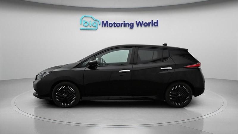 Used Nissan Leaf N-Connecta 110 kW (150 HP) 2023 Hatchback
