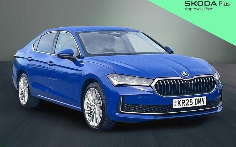 Used Skoda Superb LAURIN & KLEMENT 193 HP (141 kW) 2025 Energy blue Hatchback