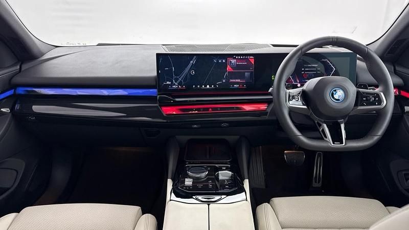 Used BMW 530e M Sport 295 HP (216 kW) 2025 Grey Estate