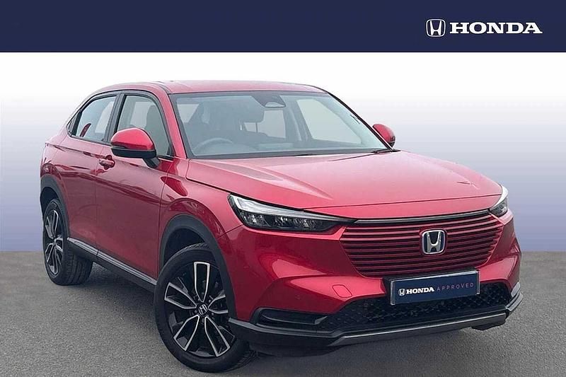 Used Honda HR-V Elegance 131 HP (96 kW) 2023 Red SUV