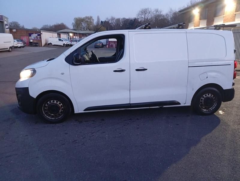Second-hand Peugeot Expert 2018 Alb Van