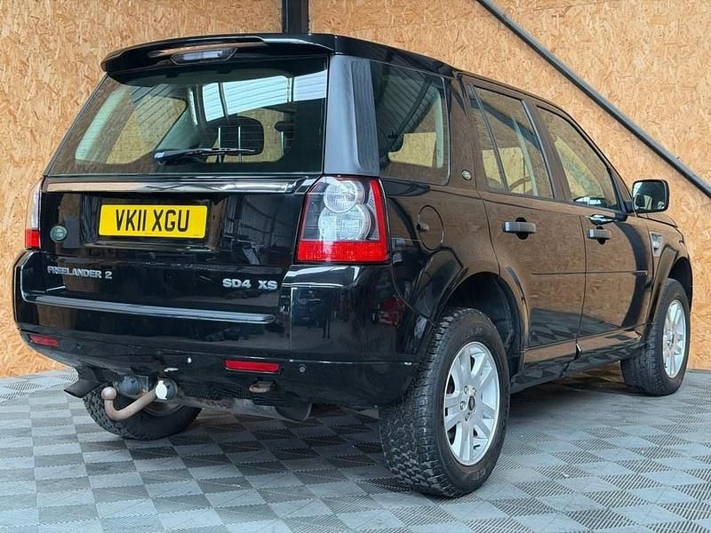 Used Land Rover Freelander 2 190 HP (139 kW) 2011 Black SUV