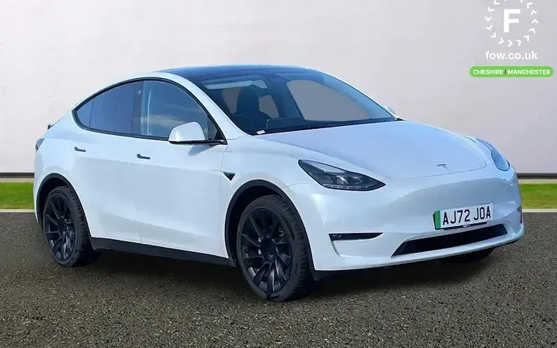 Used Tesla Model Y Long Range AWD 286 kW (389 HP) 2025 SUV