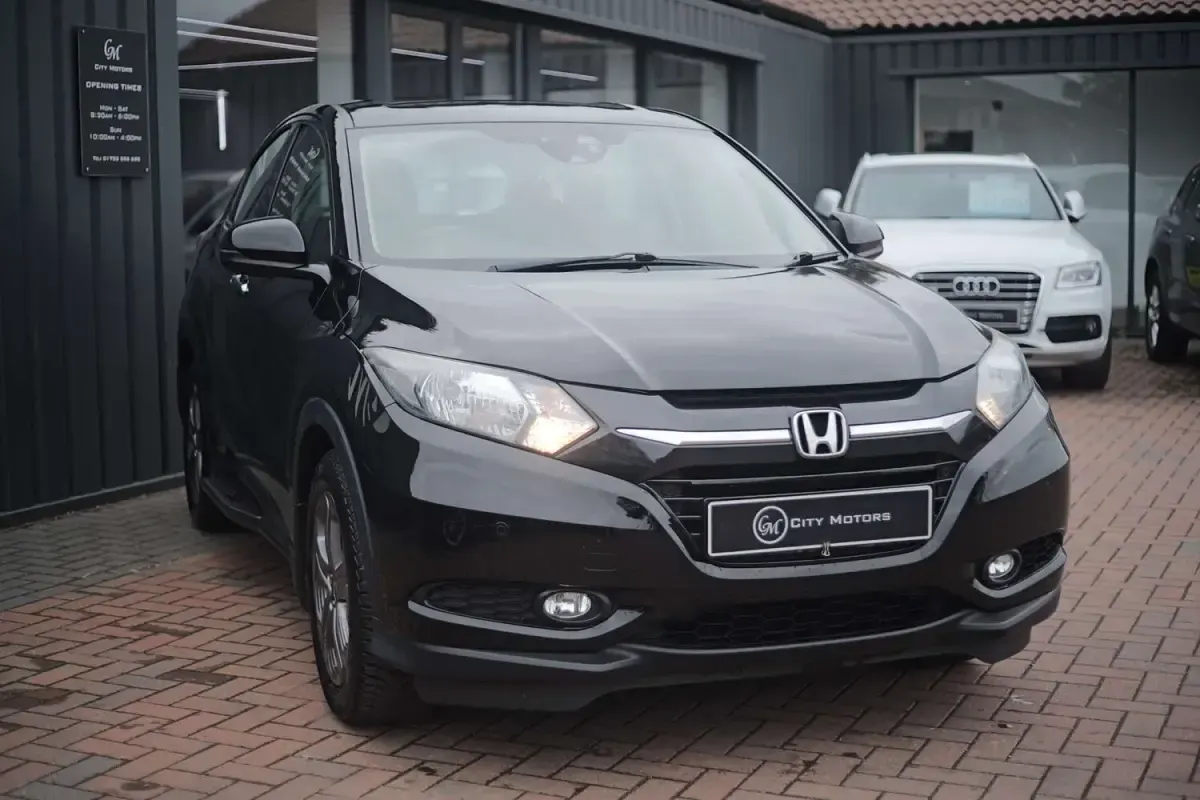 Used Honda HR-V SE 120 HP (88 kW) 2016 Black SUV