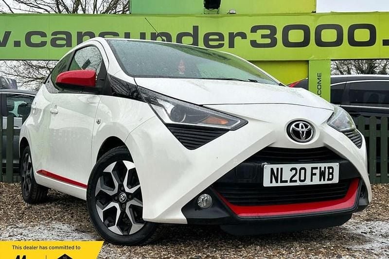 Used Toyota Aygo Trend 72 HP (52 kW) 2020 White Hatchback