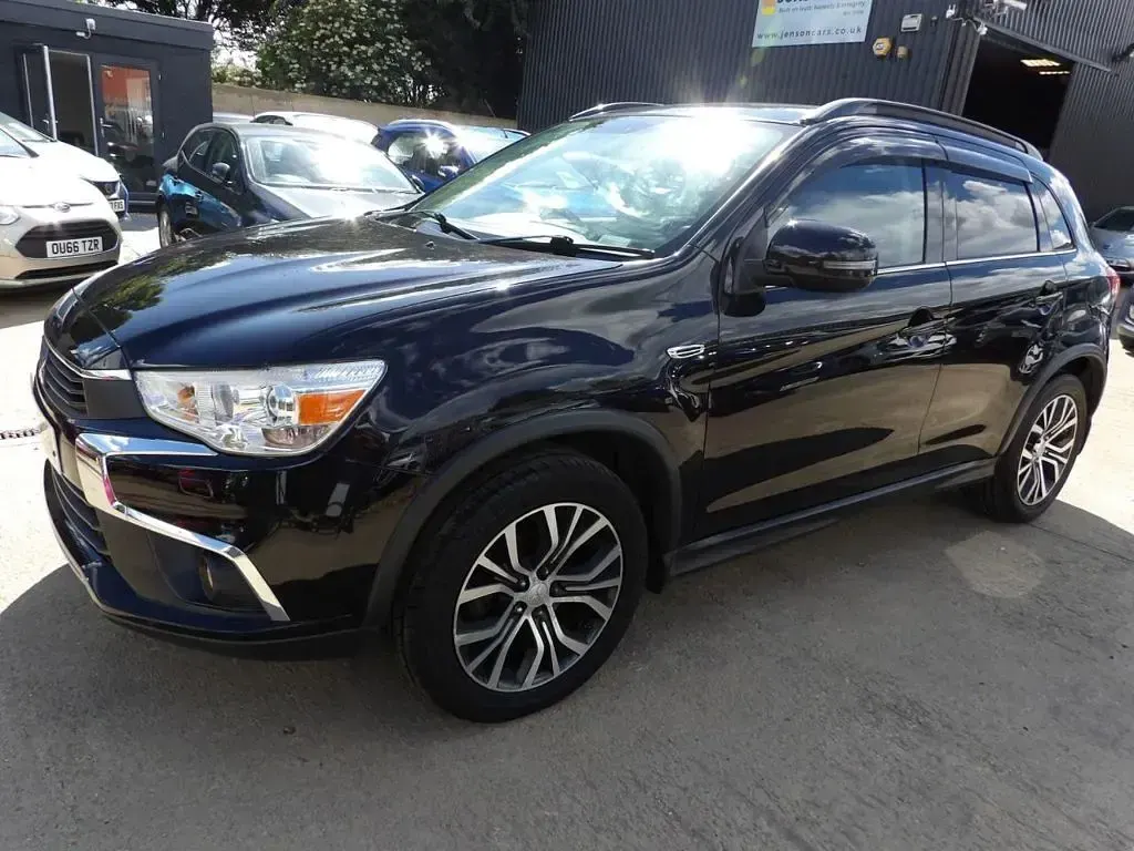 Used Mitsubishi ASX 112 HP (82 kW) 2017 Black SUV