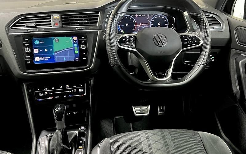 Used VW Tiguan R-line 150 HP (110 kW) 2022 Black SUV