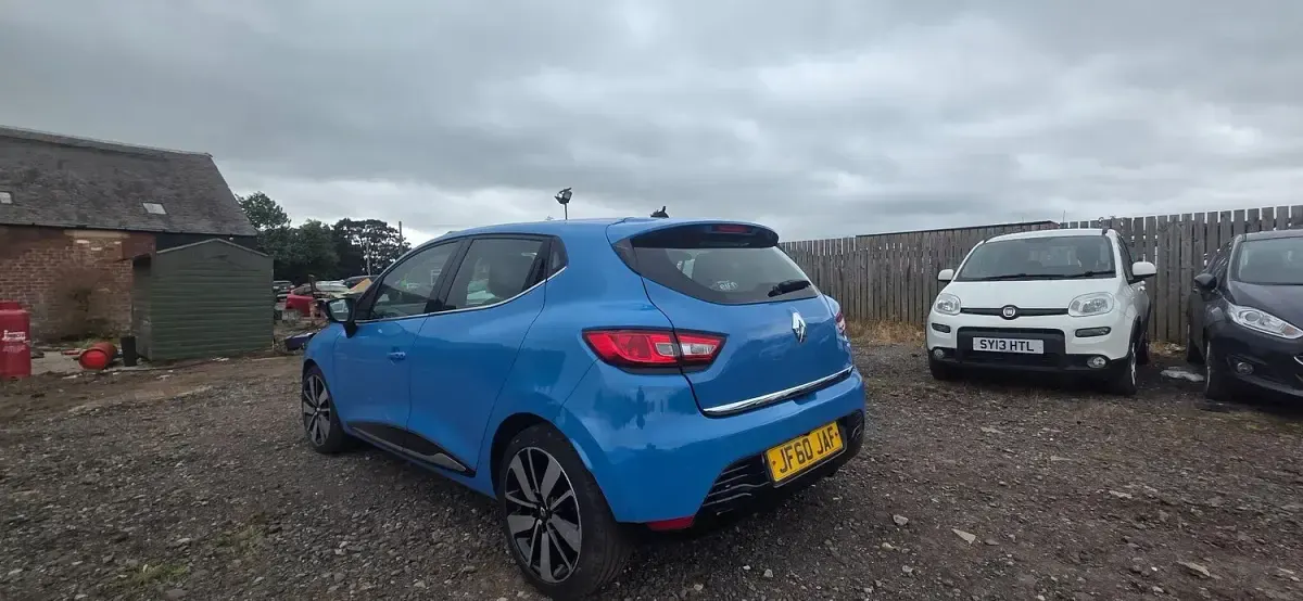 Used Renault Clio Dynamique 90 HP (66 kW) 2014 Blue Hatchback