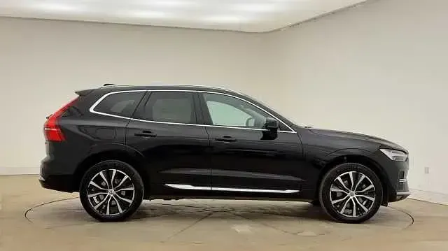 Used Volvo XC60 Ultra 250 HP (183 kW) 2025 Black SUV