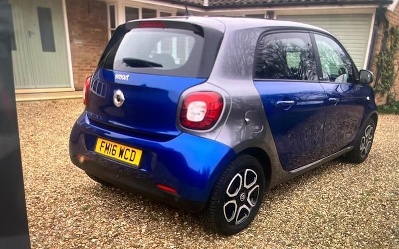 Used Smart ForFour Premium 90 HP (66 kW) 2019 Hatchback