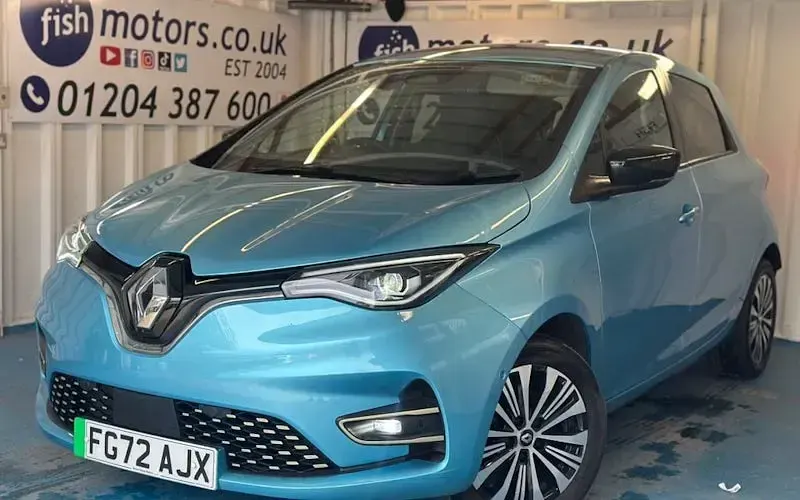 Used Renault Zoe Techno 100 kW (136 HP) 2024 Hatchback