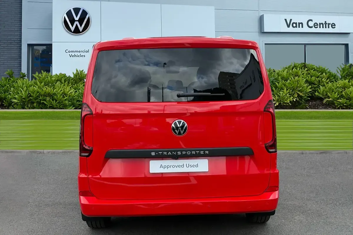 New VW T7 Pro 160 kW (218 HP) 2025 Red Van