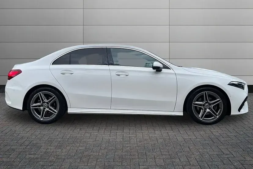 Used Mercedes A200 Executive 175 HP (128 kW) 2024 White Sedan