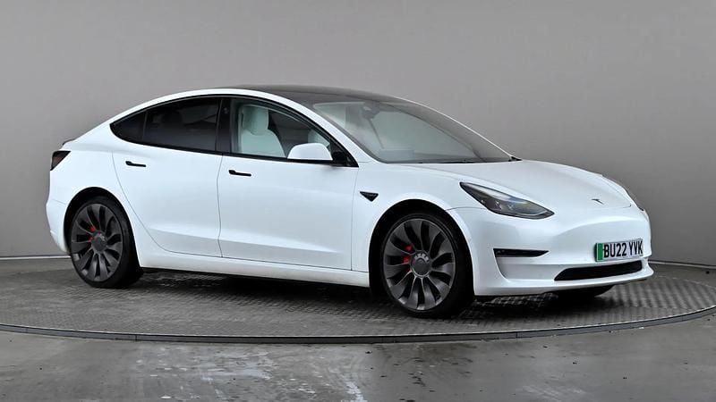 White Used 2022 Tesla Model 3 Performance Sedan | £22,498 (Fair price) - Image 1/3