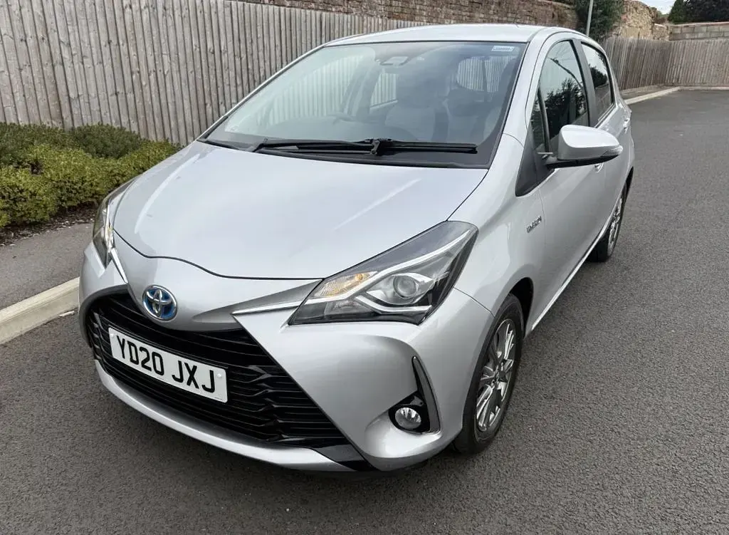 Used Toyota Yaris 100 HP (73 kW) 2020 Hatchback
