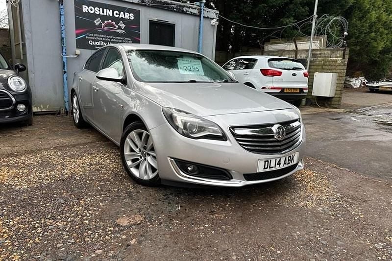 Used Vauxhall Insignia SRi 163 HP (119 kW) 2014 Silver Hatchback