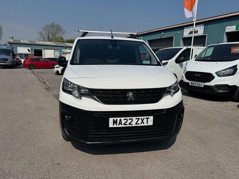 Usado Peugeot Partner Premium 2022 Branco Monovolume