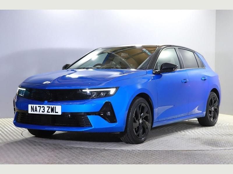 Used Vauxhall Astra S 129 HP (94 kW) 2023 Blue Hatchback