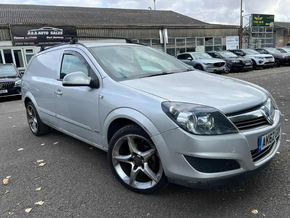 Used Vauxhall Astra Sportive 110 HP (80 kW) 2012 Silver Van