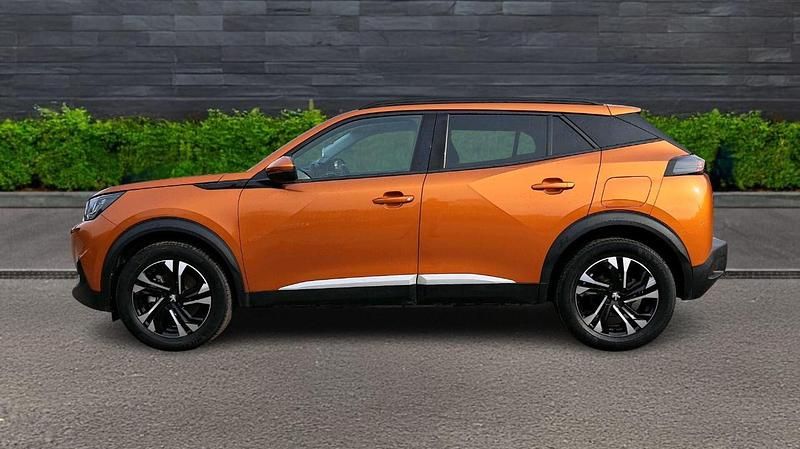 Used Peugeot e-2008 Allure Premium 98 kW (134 HP) 2021 Orange SUV
