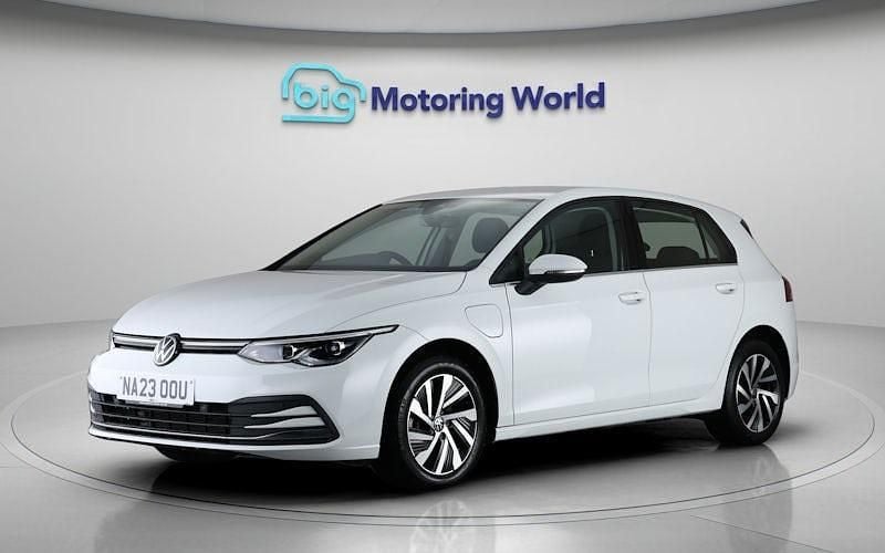 Used VW Golf VIII Style 204 HP (150 kW) 2023 White Hatchback