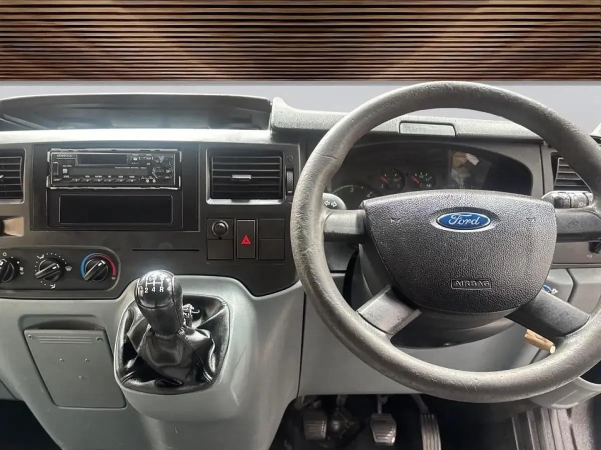 Używany Ford Transit 110 KM (80 kW) 2007 Biały Van