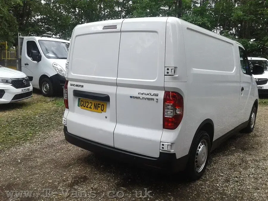 Used Maxus eDeliver 3 89 kW (122 HP) 2022 White Van