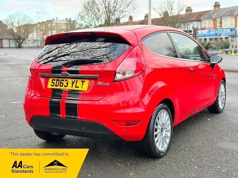 Used Ford Fiesta Titanium 2013 Red Hatchback