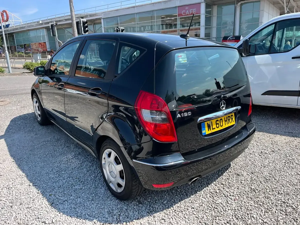 Used Mercedes A160 Avantgarde 95 HP (69 kW) 2011 Black Hatchback