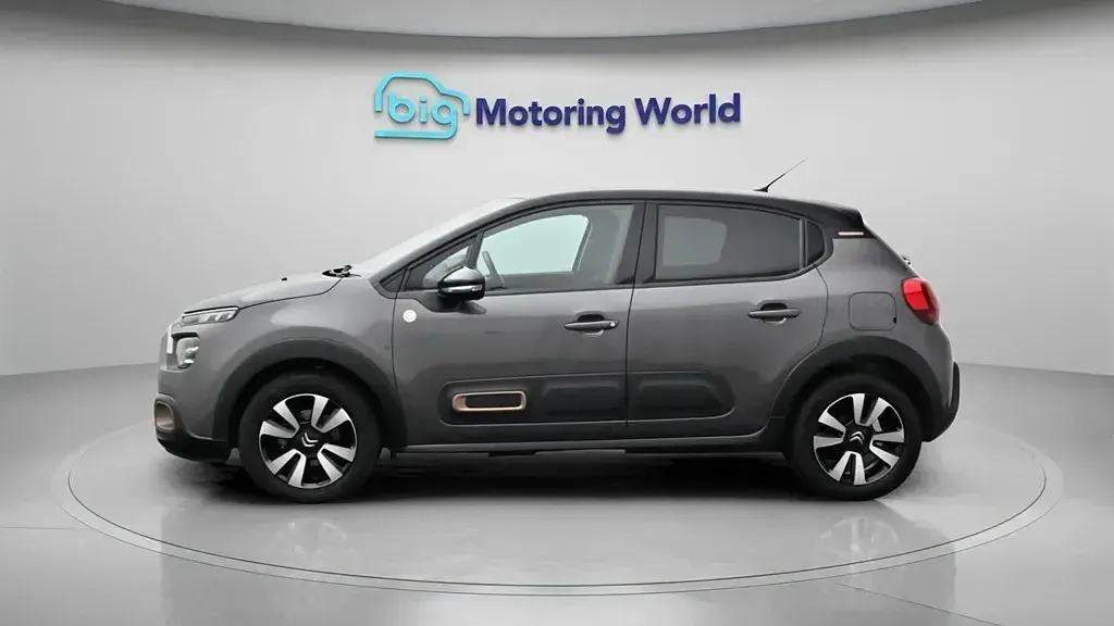 Używany Citroën C3 PureTech 83 KM (61 kW) 2023 Szary Hatchback