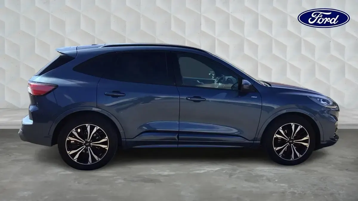 Used Ford Kuga ST-Line X 225 HP (165 kW) 2022 Blue SUV