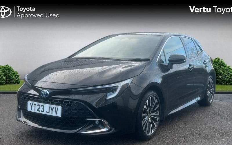 Used Toyota Corolla Design 140 HP (102 kW) 2026 Hatchback