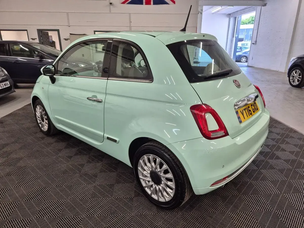 Used Fiat 500 Lounge 69 HP (50 kW) 2016 Green Hatchback