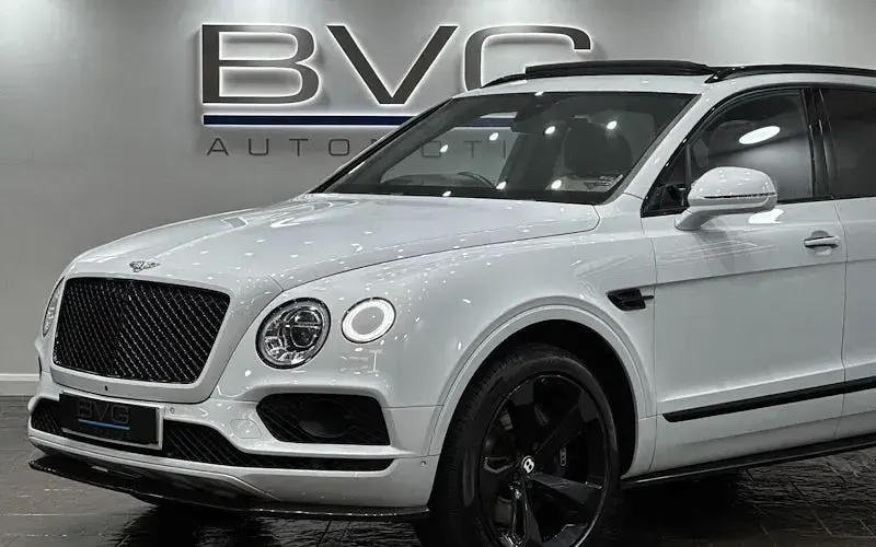 Used Bentley Bentayga 550 HP (404 kW) 2019 Grey SUV