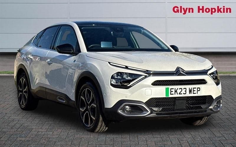 Used Citroën e-C4 Shine 100 kW (136 HP) 2023 Sedan