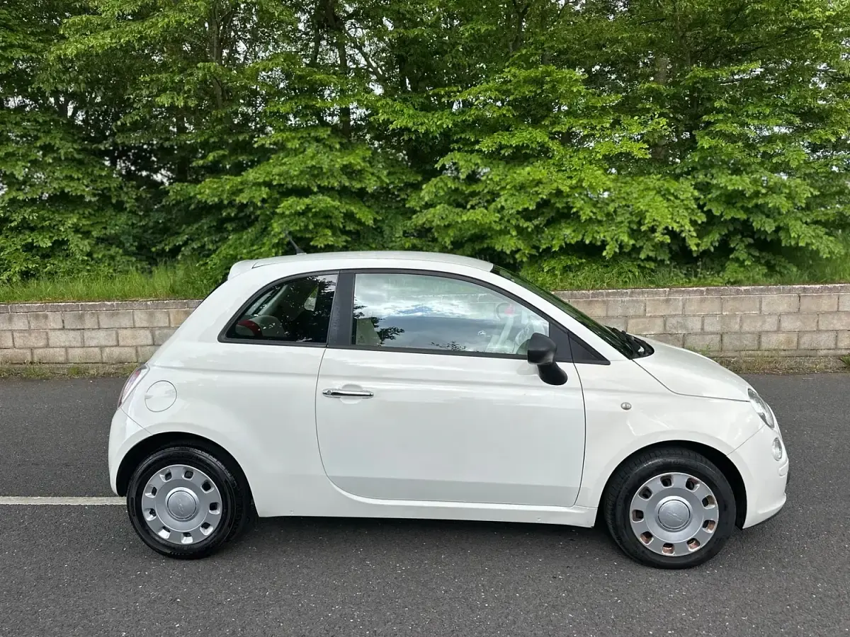 Used Fiat 500 Pop 69 HP (50 kW) 2010 White Hatchback