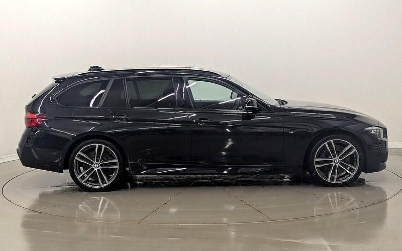 Used BMW 330 M Sport 258 HP (189 kW) 2018 Black Estate