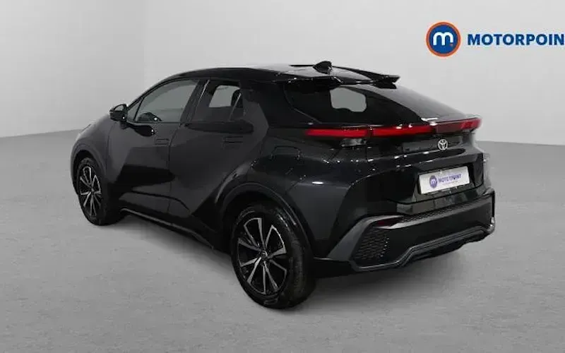 Second-hand Toyota C-HR Design 223 CP (164 kW) 2026 SUV
