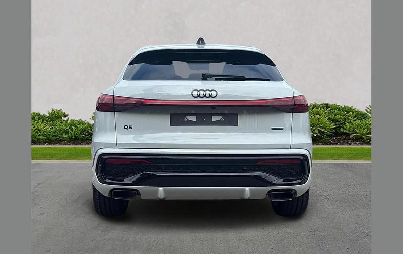 New Audi Q5 Advanced 200 HP (147 kW) 2025 Other SUV