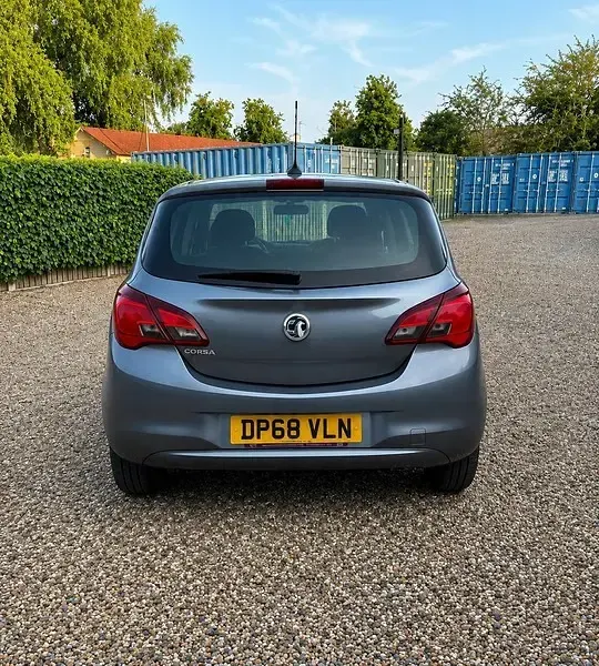 Used Vauxhall Corsa Design Edition 90 HP (66 kW) 2018 Grey Hatchback