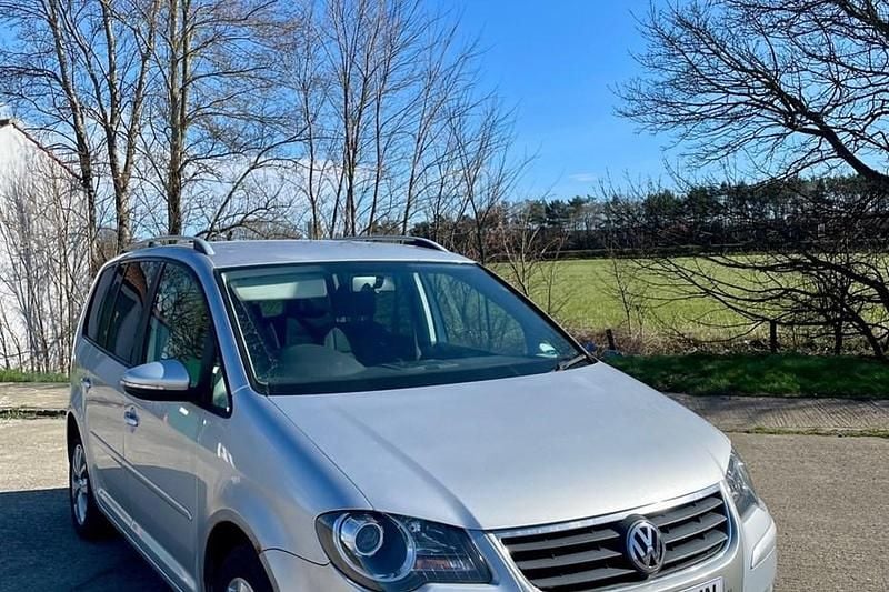 Used VW Touran Match 2010 Silver MPV