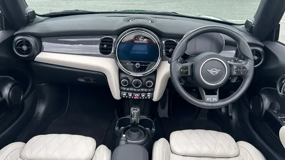 Used Mini Cooper S Cabriolet Exclusive 176 HP (129 kW) 2024 Green Cabriolet