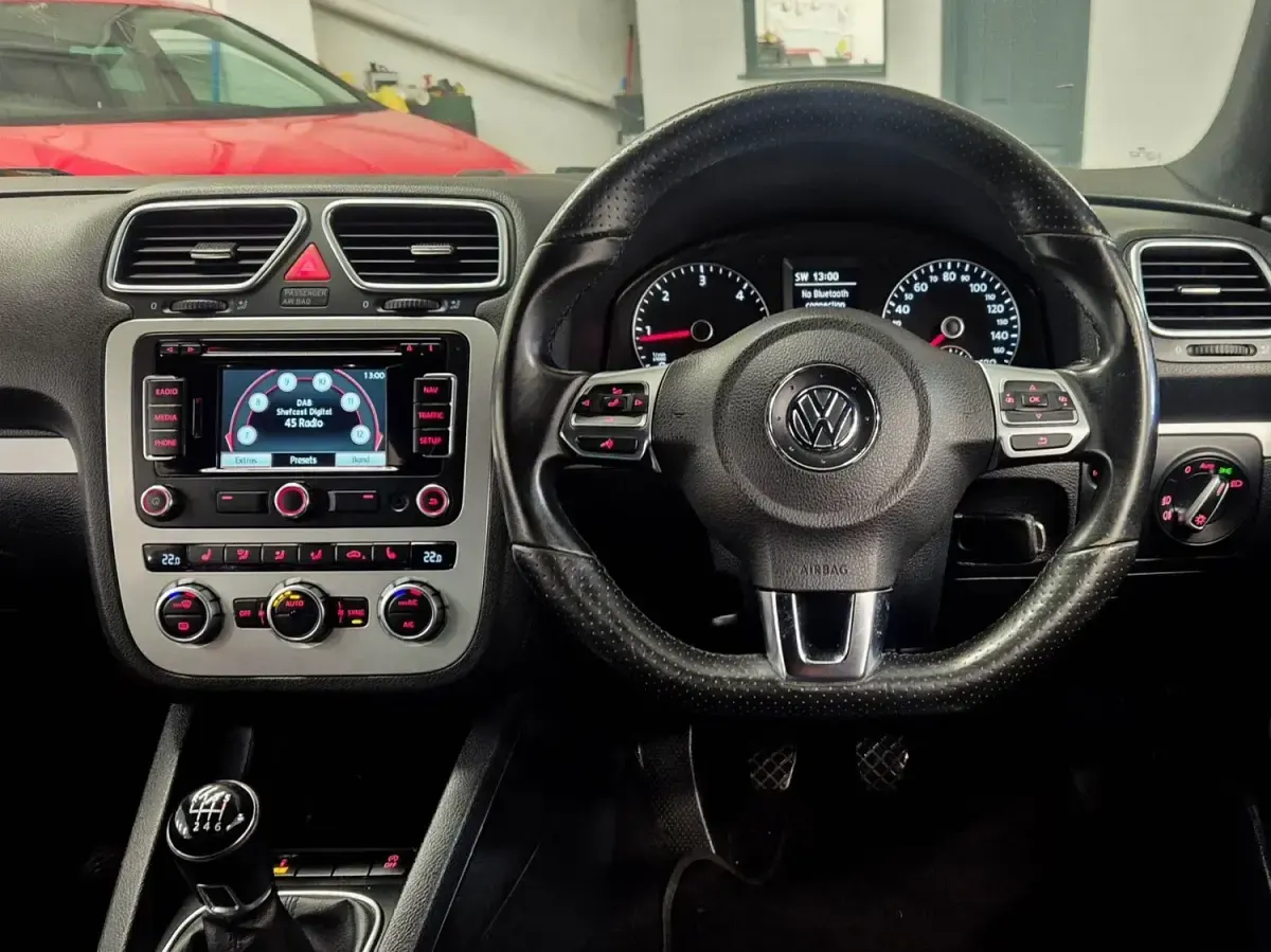 Begagnad VW Scirocco GT 2012 Vit Sportkupé